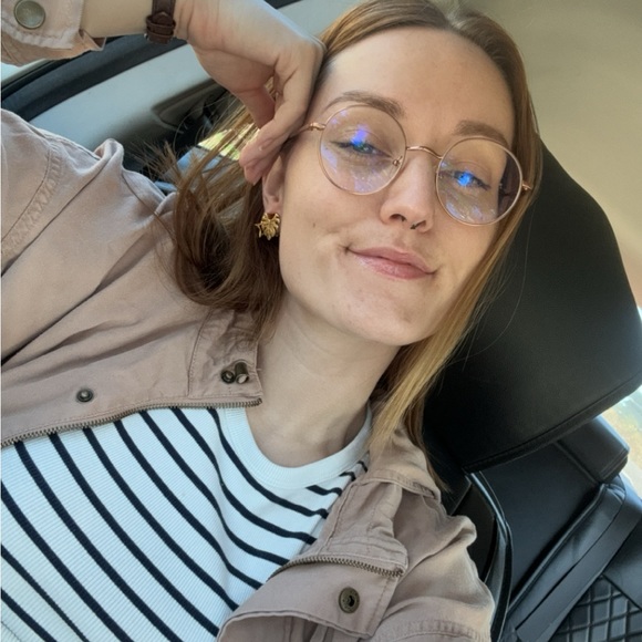 Meet your Posher, Savannah - Picture 1 of 1